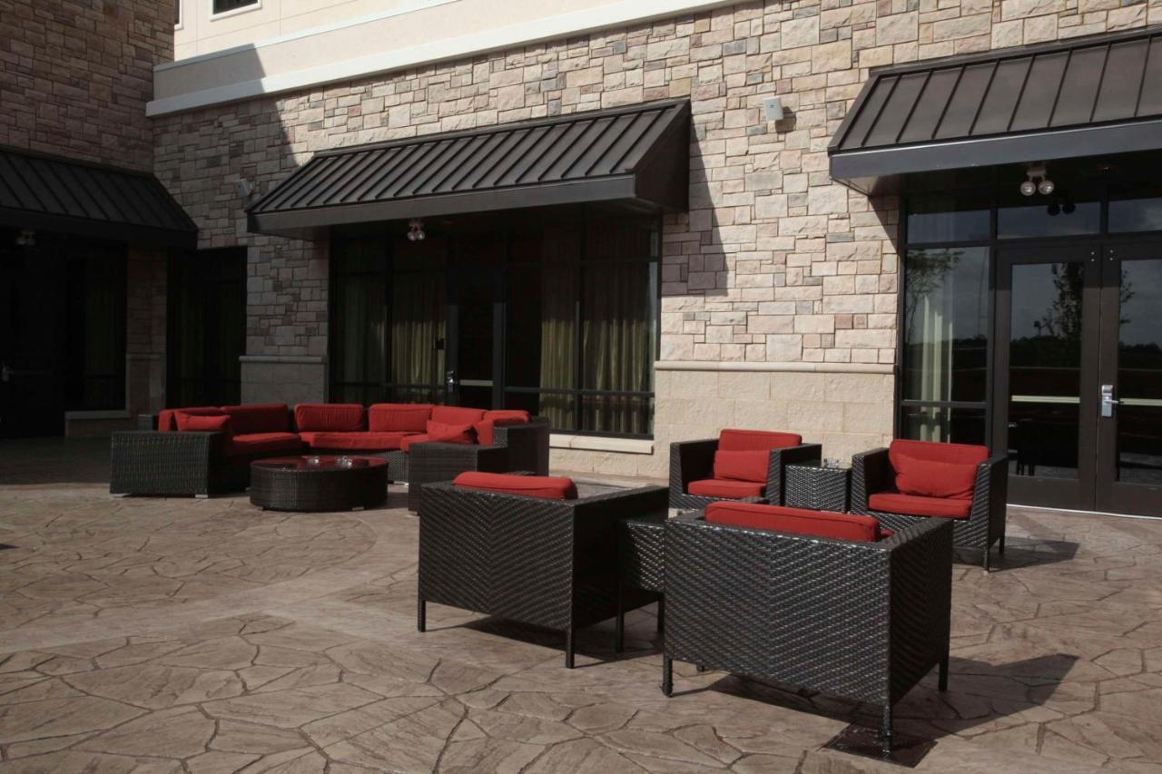 Embassy Suites By Hilton Fayetteville Fort Bragg Exterior photo