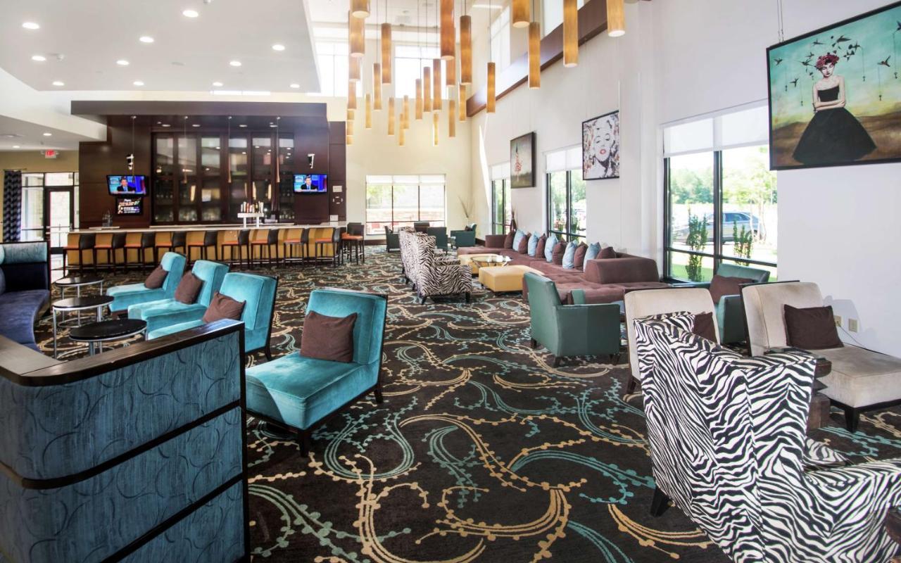 Embassy Suites By Hilton Fayetteville Fort Bragg Exterior photo
