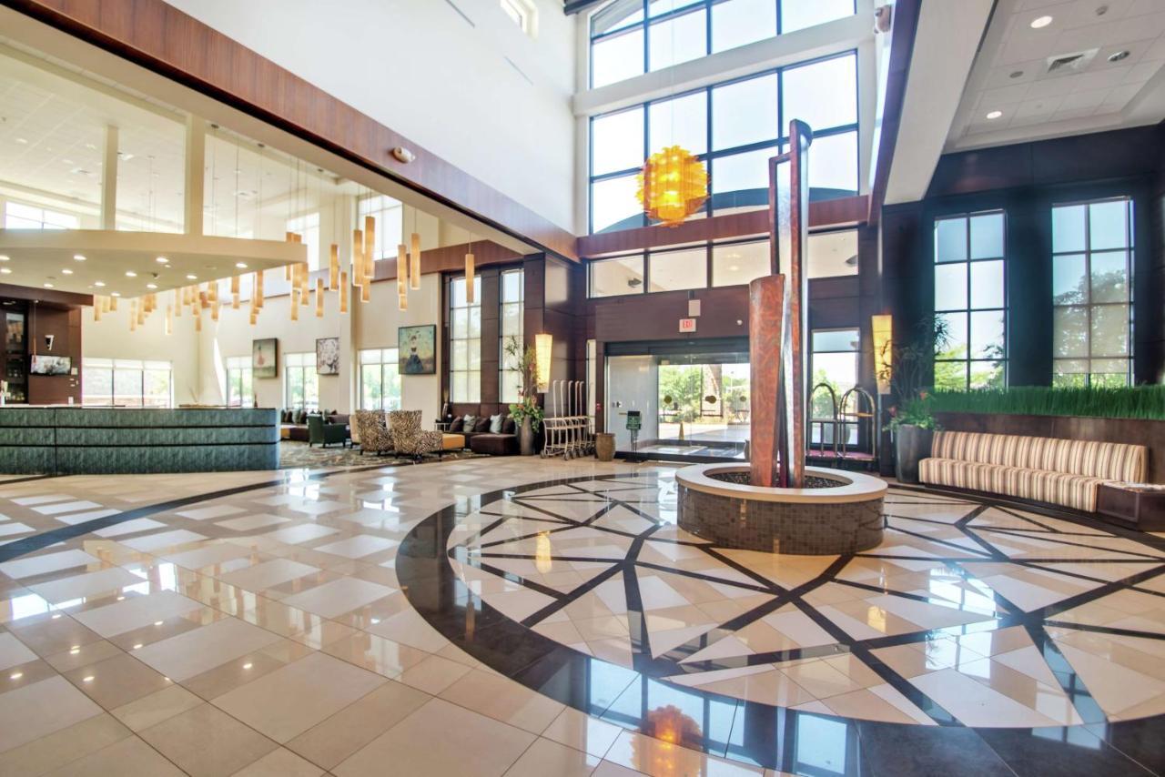Embassy Suites By Hilton Fayetteville Fort Bragg Exterior photo