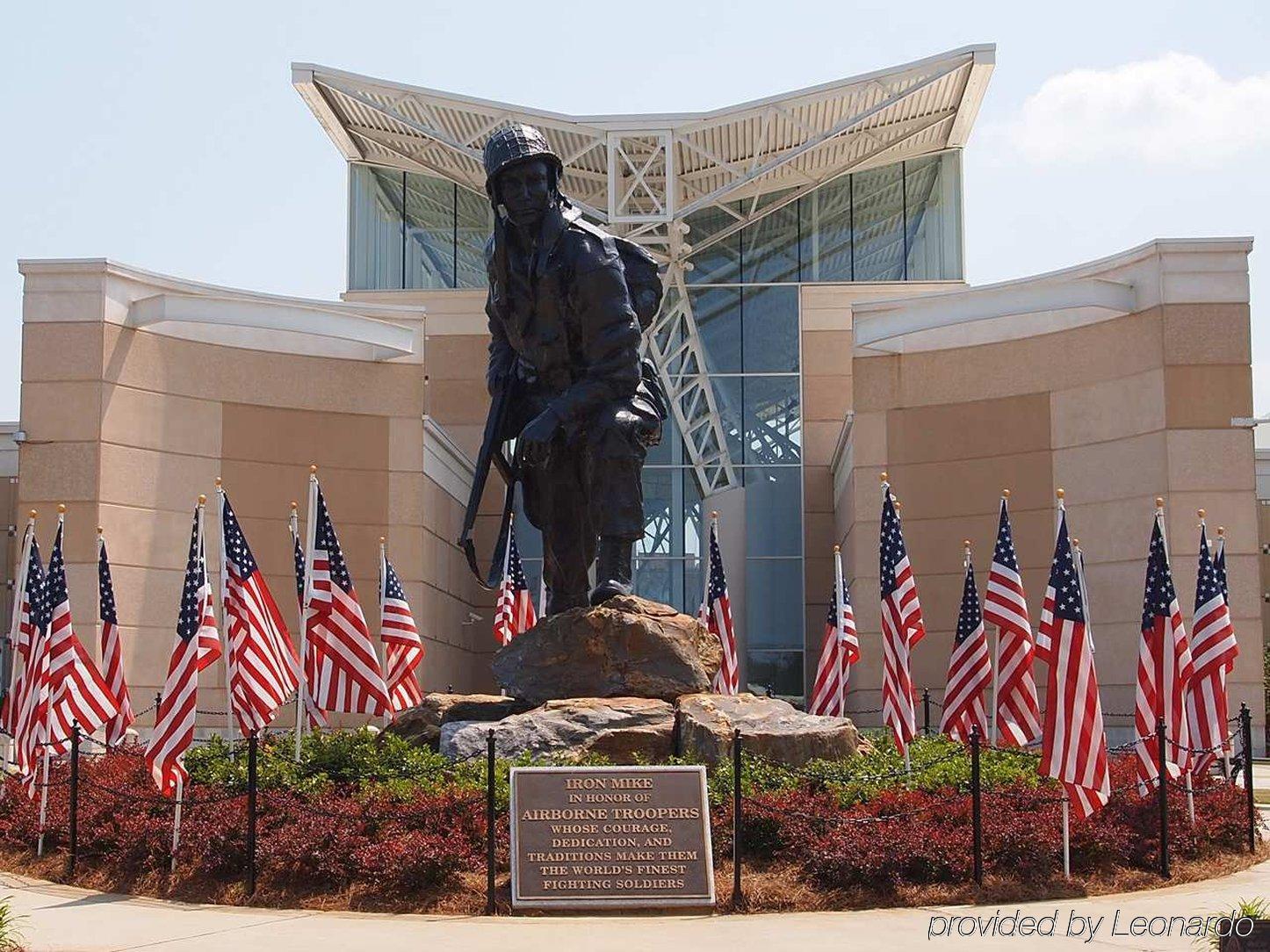 Embassy Suites By Hilton Fayetteville Fort Bragg Exterior photo