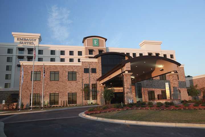 Embassy Suites By Hilton Fayetteville Fort Bragg Exterior photo